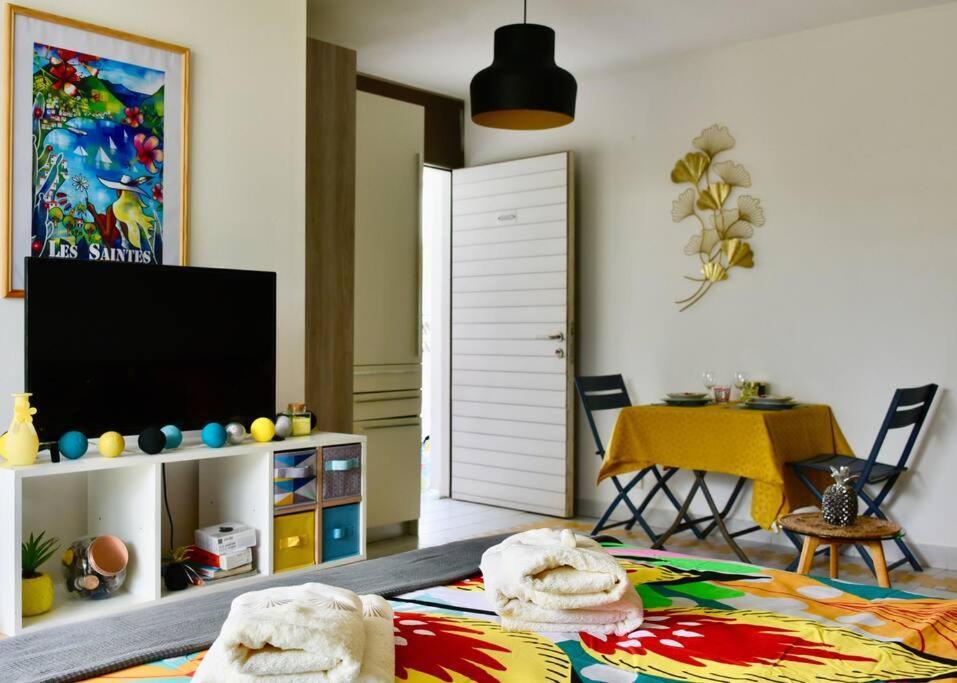 Joli Manga Soley Studio Dans Tres Belle Residence Сен-Франсуа Экстерьер фото